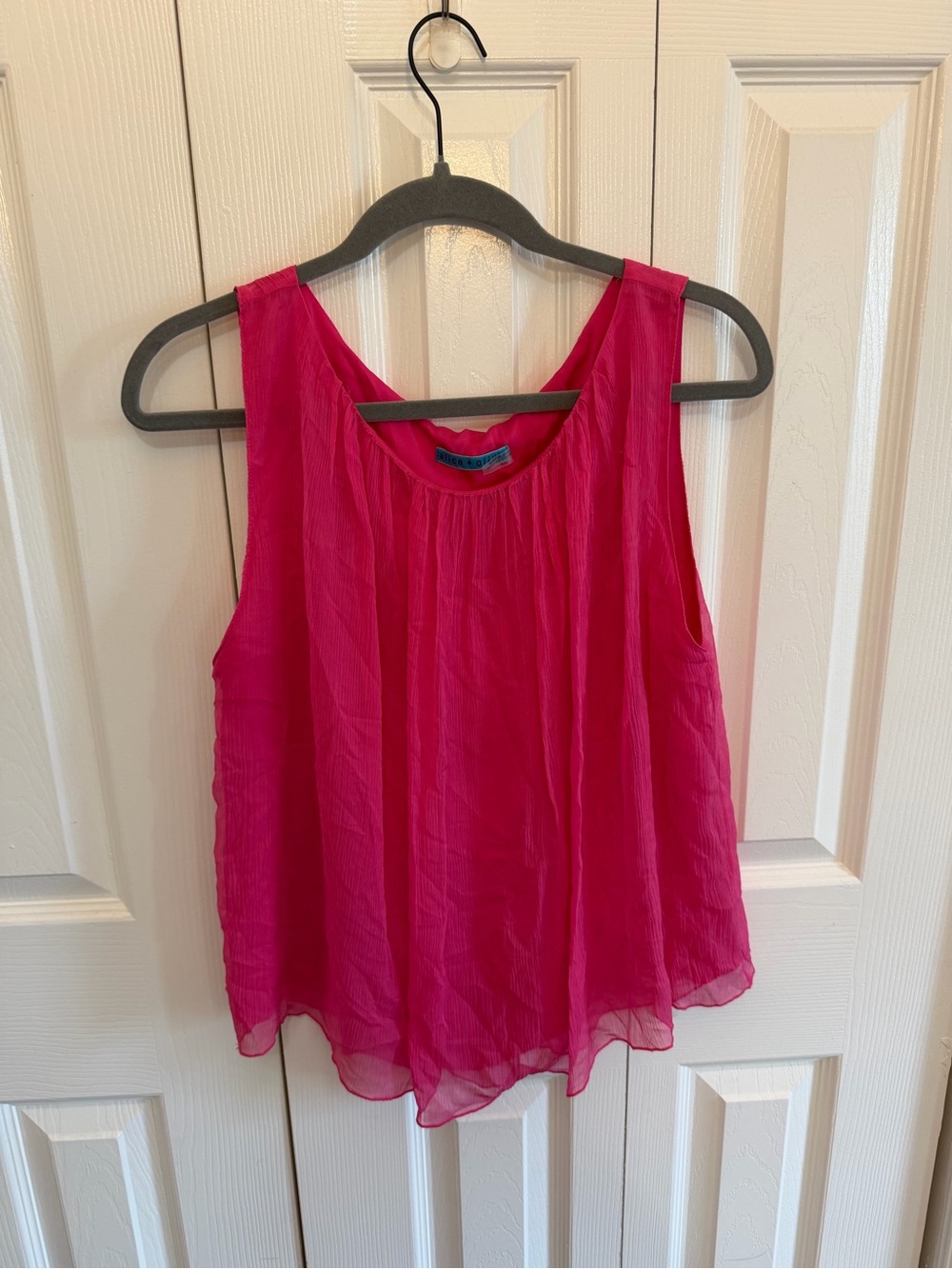 Alice + Olivia Crepe Pleated Tank Hot Pink Size Medium